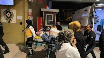 Bursa’da kontrolden çıkan otomobil şarampole uçtu: 3 yaralı