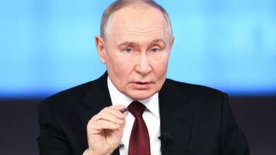 Putin: “Düşmanlıkların durdurulması önerisine katılıyoruz ancak bu kalıcı bir barışa yol açmalı”