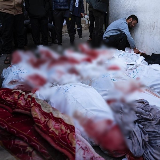 İsrail ordusu Gazze Şeridi’ndeki Nuseyrat Mülteci Kampı’nı vurdu İsrail ordusu Gazze Şeridi’ndeki Nuseyrat Mülteci Kampı’nı vurdu