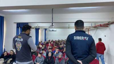 Bursa Emniyeti’nden okullarda siber güvenlik eğitimi