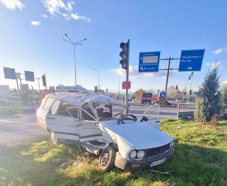 Bursa’da trafik lambalarında acı son