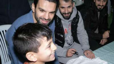 Bursasporlu futbolcular taraftarla buluştu