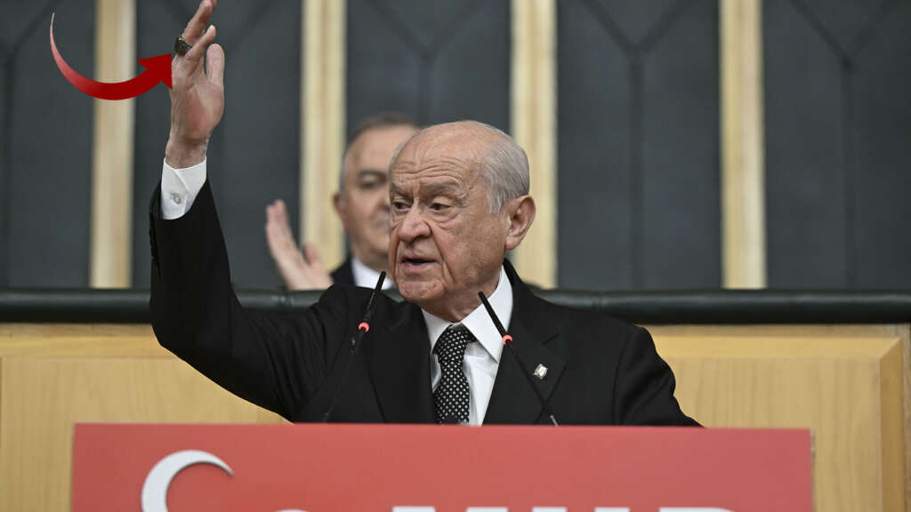 Bahçeli’nin taktığı yüzük ve rozet dikkat çekti Bahçeli’nin taktığı yüzük ve rozet dikkat çekti