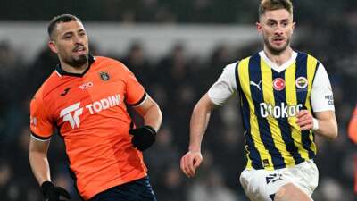 Trendyol Süper Lig: Fenerbahçe: 1 – Başakşehir: 0 (İlk yarı)