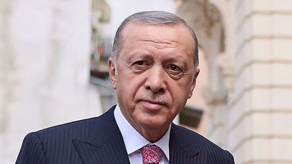 Erdoğan’dan şehit ailelerine başsağlığı mesajı Erdoğan’dan şehit ailelerine başsağlığı mesajı