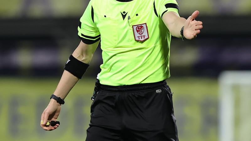 Bursaspor-Karşıyaka maçının hakemi belli oldu
