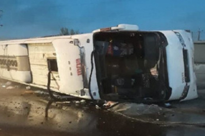 İran’da yolcu otobüsü ile yakıt tankeri çarpıştı: 9 ölü, 15 yaralı İran’da yolcu otobüsü ile yakıt tankeri çarpıştı: 9 ölü, 15 yaralı
