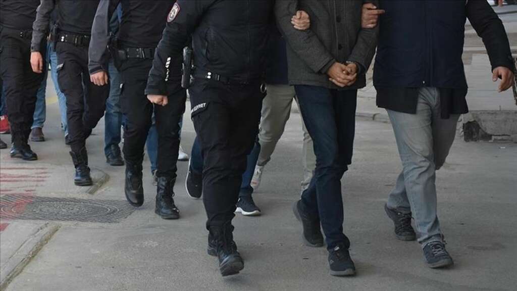 FETÖ şüphelisi 14 kişi adliyeye sevk edildi