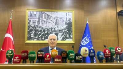 Bursa Büyükşehir Meclisinde gerginlik