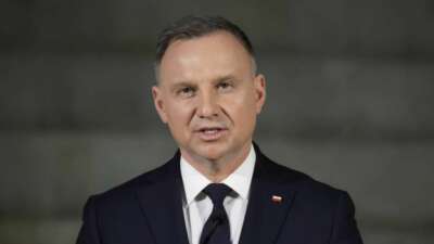 Polonya Cumhurbaşkanı Duda’dan hükümete çağrı