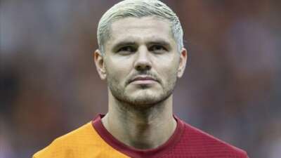 Mauro Icardi yeni sevgilisini duyurdu!