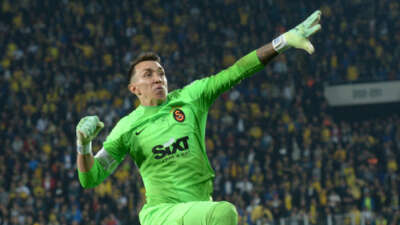 Fernando Muslera rekor için sahada