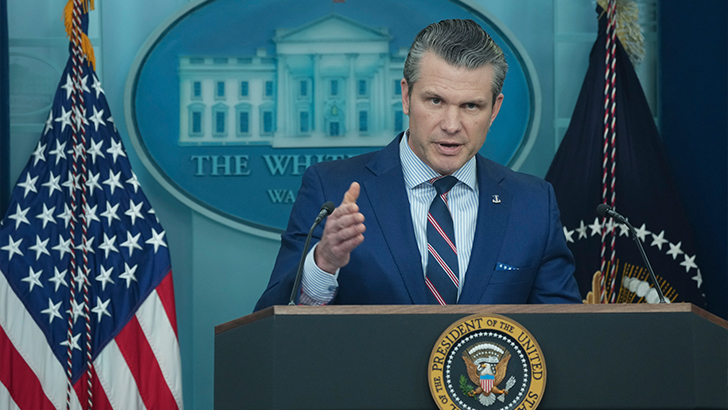 ABD’li Bakan Hegseth’ten helikopter açıklaması: “Yüksekten mi uçuyordu, tam olarak bilmiyoruz”