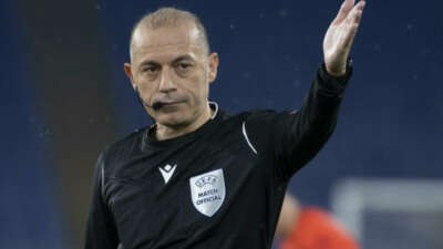 UEFA’dan Cüneyt Çakır’a görev