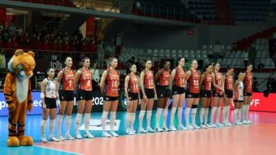 CEV Şampiyonlar Ligi: Eczacıbaşı Dynavit: 3 – Levallois Paris SC: 0