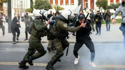Yunanistan’da 2023 yılındaki tren kazası protesto edildi