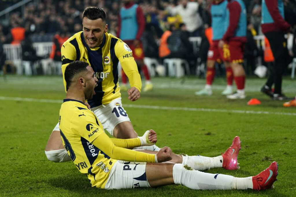 Fenerbahçe, evinde kazanma alışkanlığını sürdürdü Fenerbahçe, evinde kazanma alışkanlığını sürdürdü