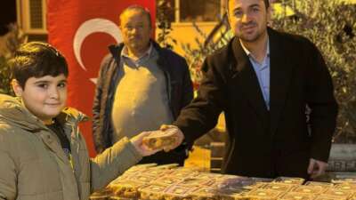 Nilüfer Belediyesi’nden kandil simidi ikramı