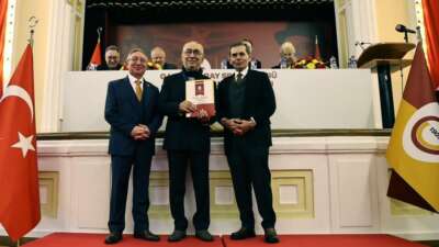 Galatasaray’da yeni divan kurulu üyeleri için berat töreni yapıldı