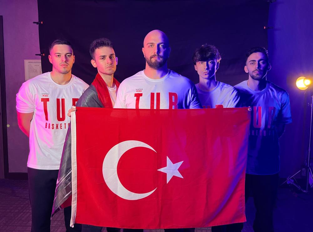 E-spor milli takımından gururlandıran dünya ikinciliği E-spor milli takımından gururlandıran dünya ikinciliği