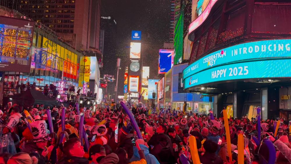 New York’ta yeni yıl coşkuyla karşılandı