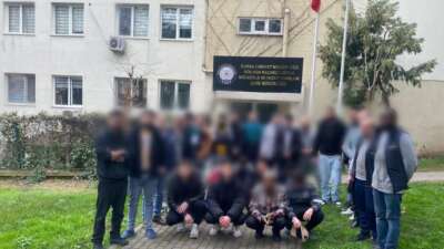 Bursa’da kaçak göçmen çalıştıran iş yerine baskın