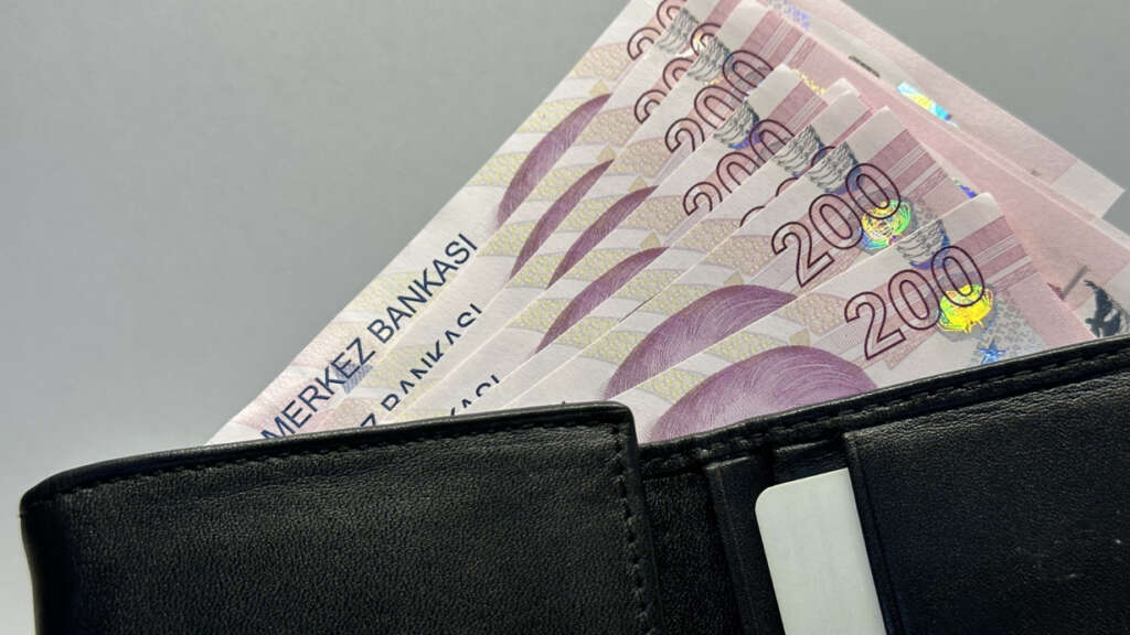 Temmuz artışı için geri sayım başladı: Memur ve emekli maaşlarına ne kadar zam yapılacak?