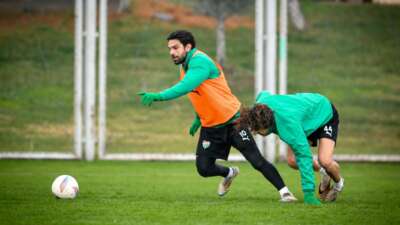 Bursaspor hücum çalışıyor