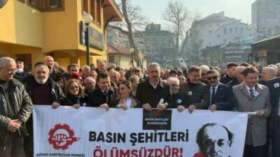ÇGD Bursa Uğur Mumcu için yürüdü