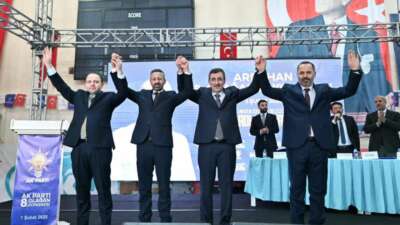 Cumhurbaşkanı Yardımcısı Yılmaz: “Enflasyonun yıl sonu itibarıyla 20’li rakamlara gerilemesini hedefliyoruz”