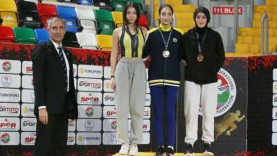 U18 Türkiye Salon Atletizm Şampiyonası sona erdi