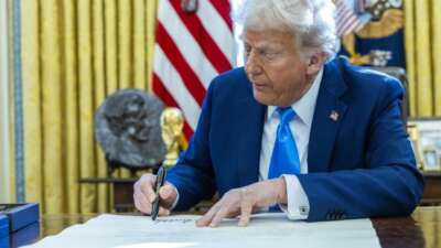 Trump’tan İran’a “maksimum baskı” kararnamesi
