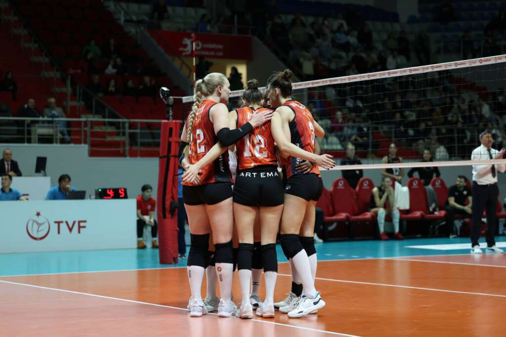 Sultanlar Ligi: Eczacıbaşı Dynavit: 0 – Türk Hava Yolları: 3