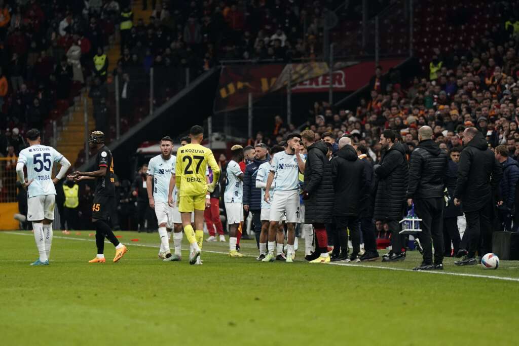 Galatasaray-Adana Demirspor maçındaki VAR kayıtları açıklandı