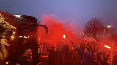 Galatasaray’a Amsterdam’da coşkulu karşılama