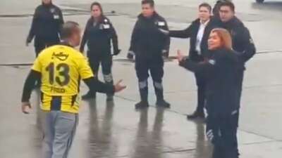 AVM savaş alanına döndü: Fenerbahçeli ve Amed SF’li taraftarlar birbirine girdi