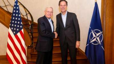 NATO Genel Sekreteri Rutte ile ABD’nin Ukrayna ve Rusya Özel Temsilcisi Kellogg ile bir araya geldi