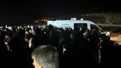 Aile arasında kavga kanlı bitti: Annesini ve babasını öldürdü