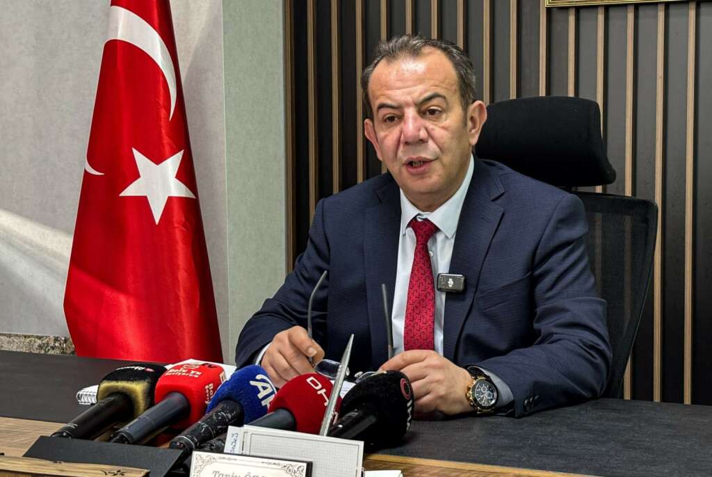 Tanju Özcan: “Camilerin hiçbirinin yangın güvenlik raporu olmadığını ilan etmek istiyorum”