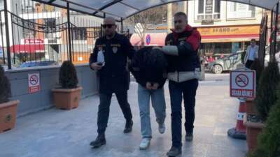 Kendini polis olarak tanıtıp “Adınız FETÖ’ye karıştı” diyerek 2 milyon TL dolandıran şahıs tutuklandı