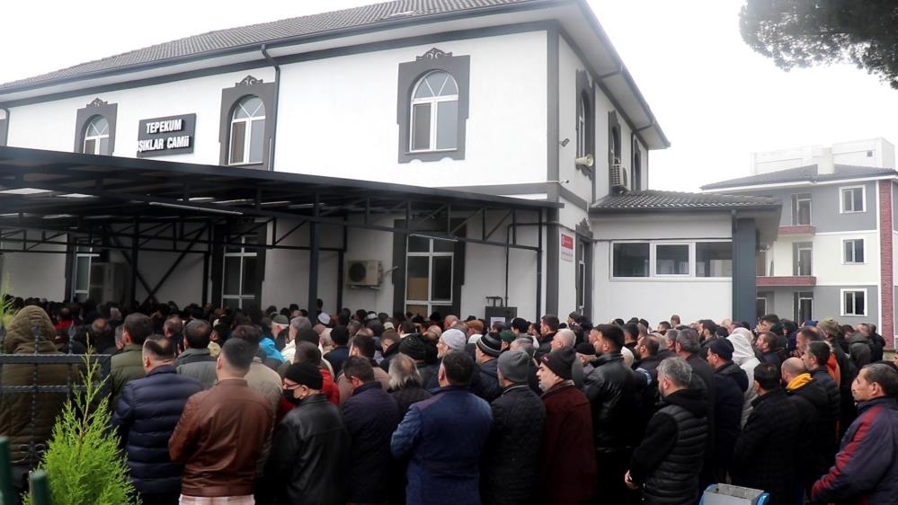 Eski kayınpederini silahla vurarak öldüren polis memuru tutuklandı
