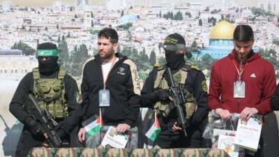 Gazze’de altıncı tur… Hamas esirleri teslim etti