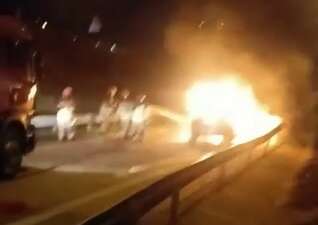 Bursa’da otomobil alevlere teslim oldu: O anlar kamerada