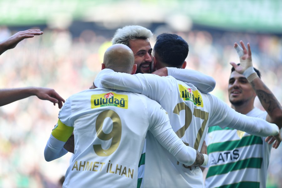 Bursaspor’a 1616. yeni üye geldi