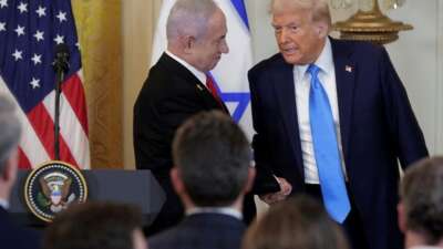 Trump gözünü kararttı! “İsrail Gazze’yi ABD’ye devredecek” dedi