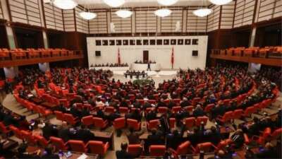 TBMM’de kolonyalı tartışma