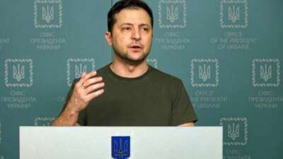 Zelenskiy’den Rusya’ya: Müzakere arayan, sivillere balistik füzelerle kasıtlı olarak saldırmaz