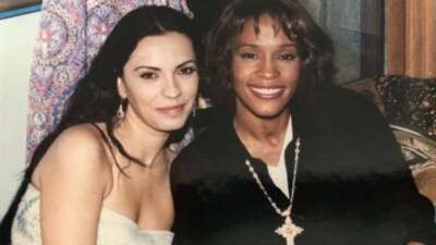 Yeşim Salkım, Whitney Houston ile arkadaş çıktı! Whitney Houston kimdir?