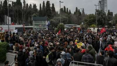 İstanbul’da protestoculara müdahale!