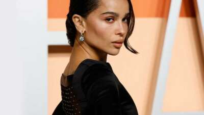 Zoe Kravitz’in dekoltesi dile düştü